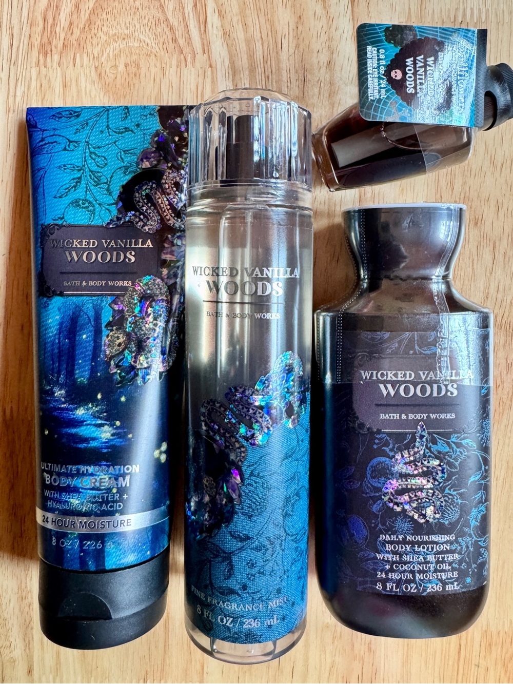 Bath & Body Works Wicked Vanilla Woods Body Care Set - Blue, Black